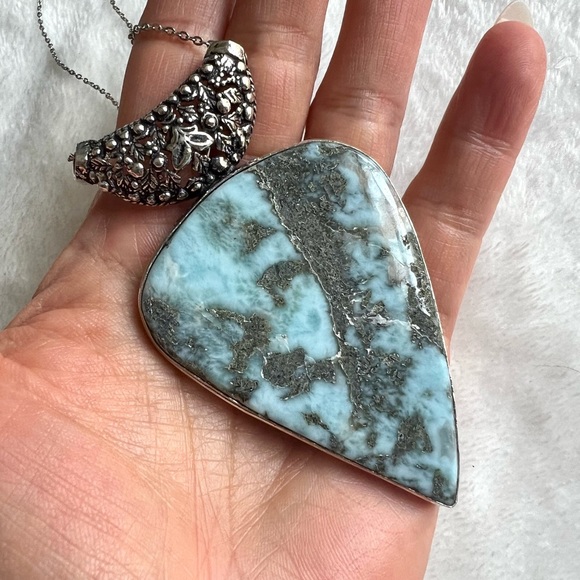 Jewelry - 925 MASSIVE! Stunning Caribbean Larimar Necklace Pendant